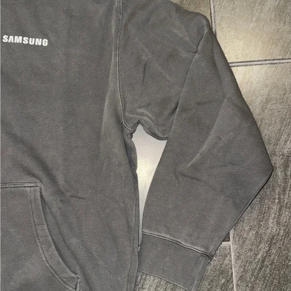 Samsung Black Hooded Sweatshirt with Small Chest Logo - Picture 4 of 10